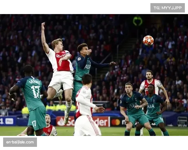 多特蒙德阵型在四后卫与三中卫间摇摆 稳定性受质疑